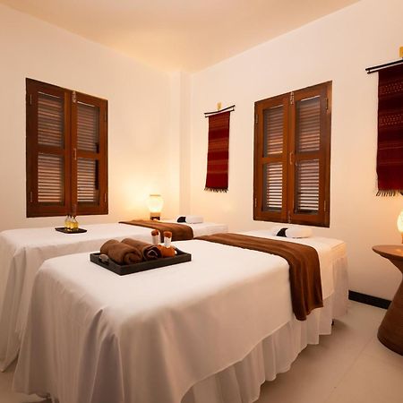 Choasis Hotel-ルアンパバーン エクステリア 写真