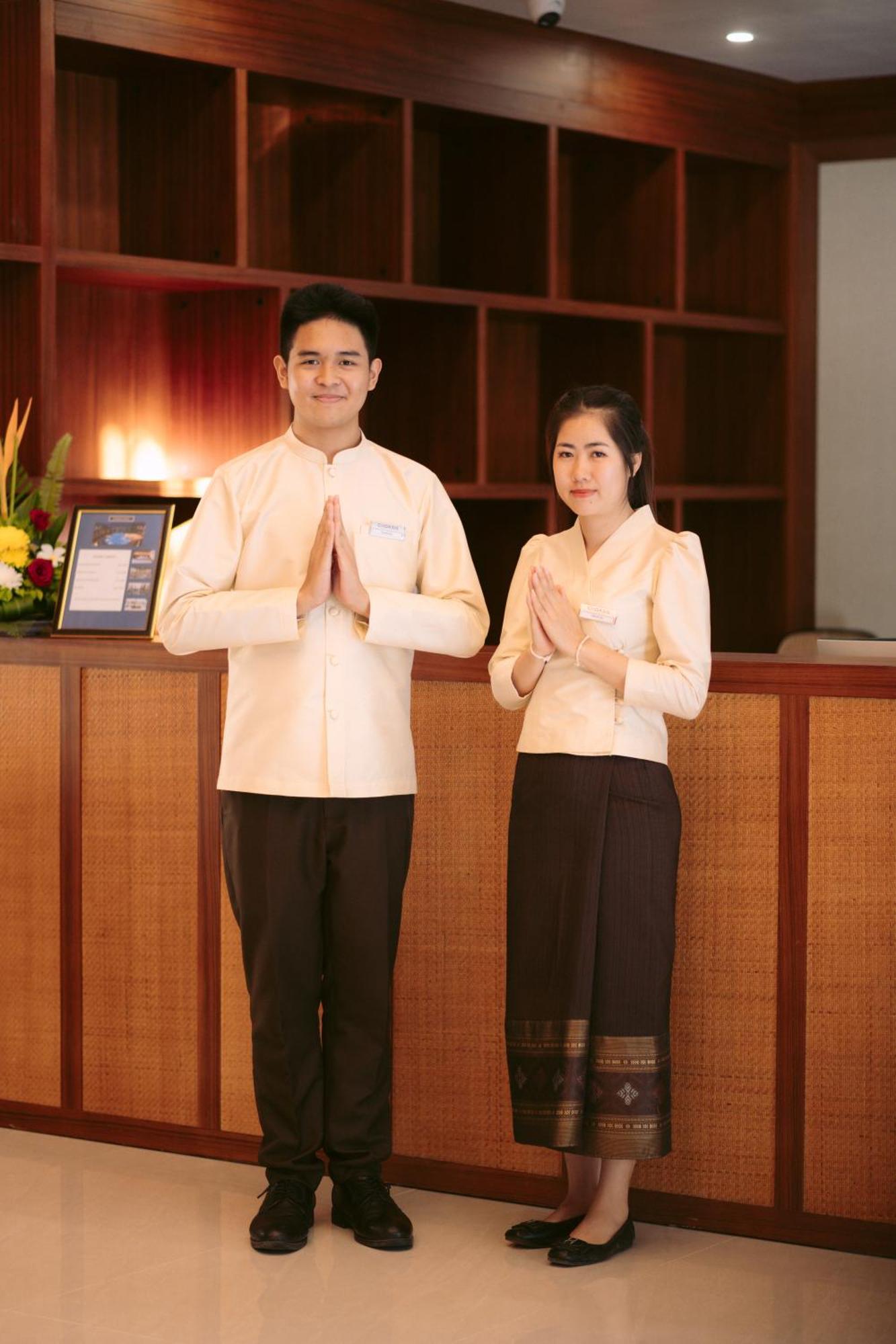 Choasis Hotel-ルアンパバーン エクステリア 写真
